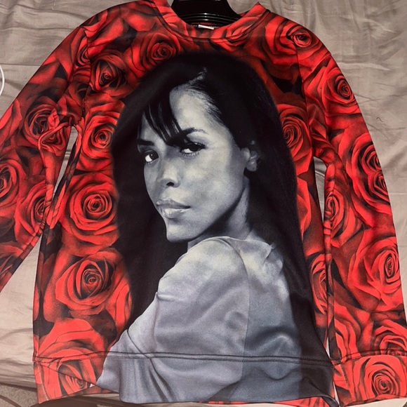 AALIYAH  long sleeves sweatshirt with red rose design - Picture 1 of 1